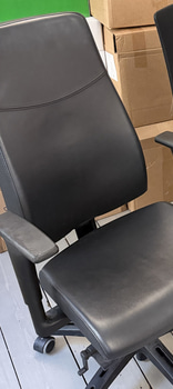 3 st kontorsstolar HÅG H04  & 2 st IKEA VOLMAR kontorsstolar