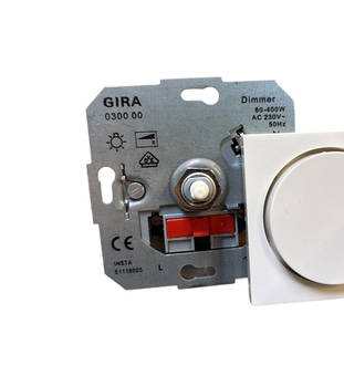 9 ST. GLÖDLAMPSDIMMER MED TÄCKPLATTA GIRA, SYSTEM 55, KRITVIT, 60-400W