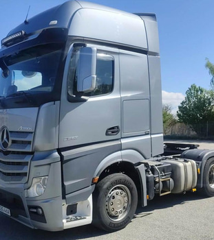 Dragbil Mercedes-Benz Actros 2553 -2019
