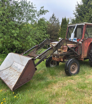 Traktor David Brown 995 -73
