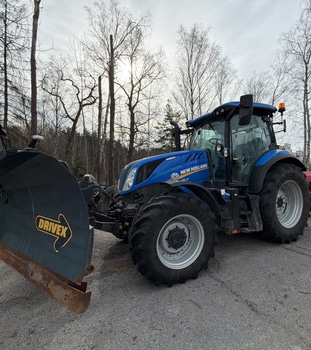 Traktor New Holland T6 145 M