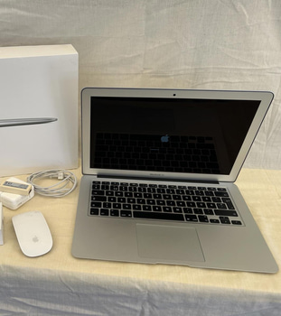 Laptop Apple MacBook Air, 13,3 tum, 8 GB RAM
