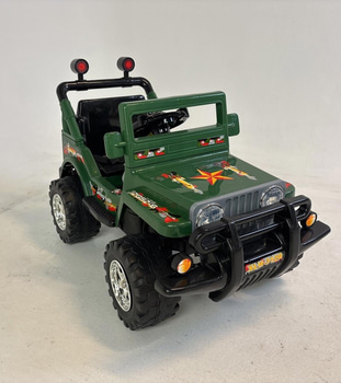 Eldriven leksaksbil, Militärjeep, grön