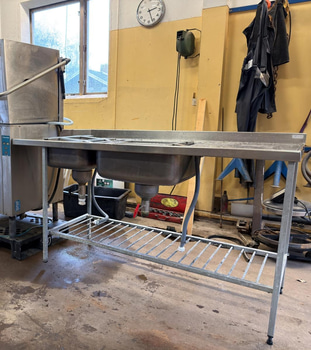 Diskmaskin Wexiödisk WD-6E med in- och utmatningsbänk Metos, rostfri, rep.objekt