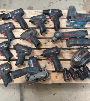 Sortiment batteriverktyg från Bosch, 13 st