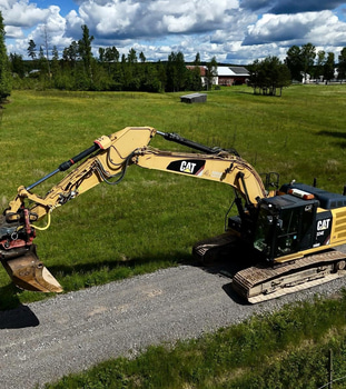 Bandgrävare Cat 324EL | 4 st redskap | 2012