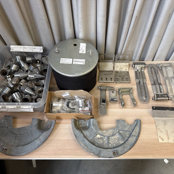 Lastbilstillbehör/delar