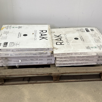 9 st. paket kakel Rak Ceramics, 60x60 cm, 12,06 m2