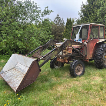 Traktor David Brown 995 -73