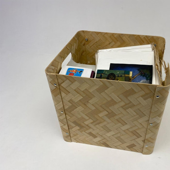 Parti med tavlor, olika konstnärer och storlekar