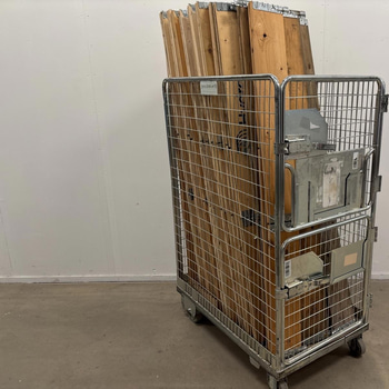 Parti med pallkragar för helpall, ca 40 st.