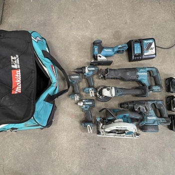 Parti med verktyg Makita 18V LXT