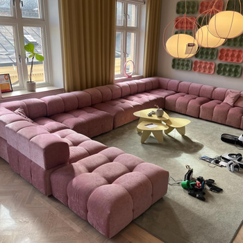 Modulsoffa från Cirkulär Interiör + soffbord + akustikpanel – komplett loungegrupp