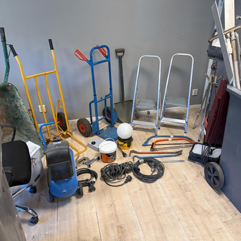 Kompressor, kärror, belysning m.m.