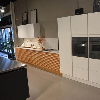 Utställningskök Nordic Spirit Ek Base