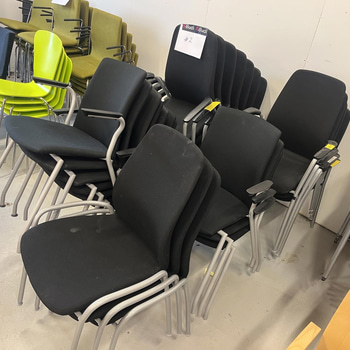 Konferensstolar – svart tyg