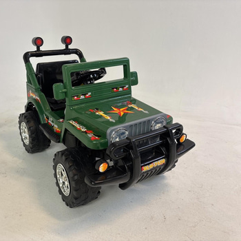Eldriven leksaksbil, Militärjeep, grön
