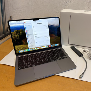 Laptop Apple MacBook Air, M2, 8 GB RAM
