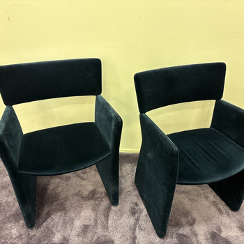 2 st. Fåtöljer Massproductions