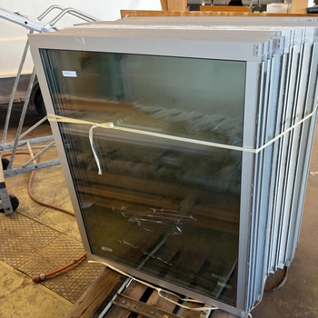 28 st. Glaspartier – aluminium – 1040x1070 mm