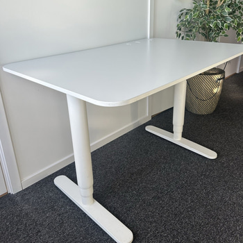 Skrivbord höj- och sänkbart, vit