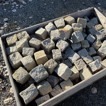 Parti med Gatsten, trädgårdssten, Natursten, ca 10 pall