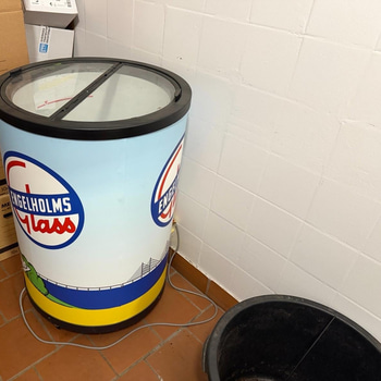 Rund glassfrys / exponeringfrys – Engelholms Glass