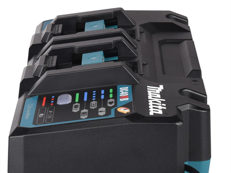 Laddpaket Makita Powerpack XGT DC40RA + 2 st.