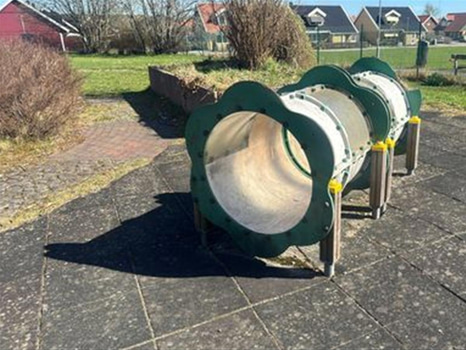 Lekplatsutrustning - "Larven"