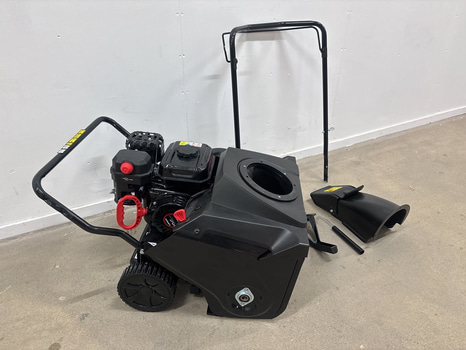 SNÖSLUNGA HURRICANE KC421-F 53CM BENSIN - Reservdelsobjekt