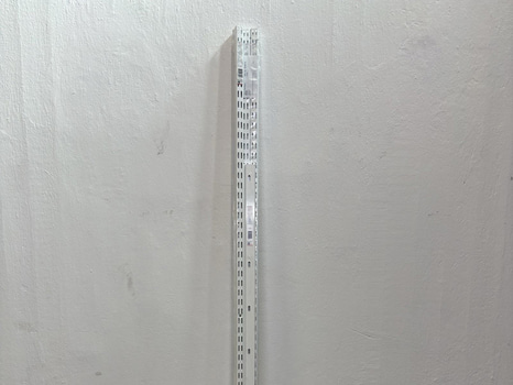 7 st. HÄNGSKENA ELFA 2300MM VIT