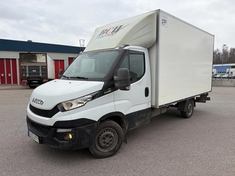 Iveco Daily 35 3.0 (170hk) volymskåp med bakgavellyft -2016