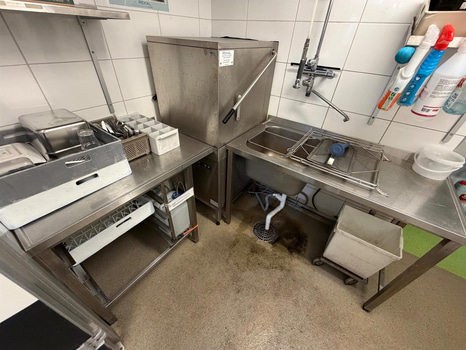 Diskmaskin, Hobart ecomax 602-10, med in- och utmatningsbänk