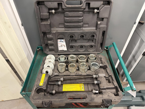 Press- och draghylsor Mueller Kueps, sats