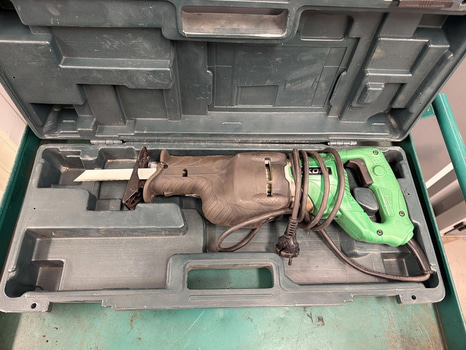 Tigersåg HiKOKI CR13V2, 1010 W