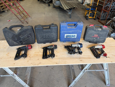 4 st spikpistoler