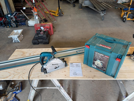 Sänksåg Makita SP6000K, med styrskena