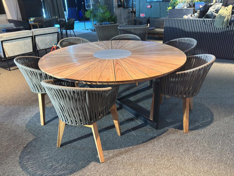 Bord Hillerstorp inkl. 6 st. stolar Hillerstorp