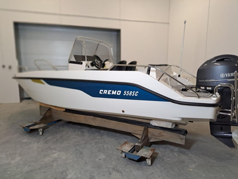 Cremo 558SC 2025 Demobåt med Yamaha