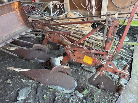 3-skärig plog Kverneland