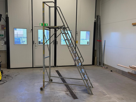 Arbetsplattform, mobil, metall, 200 cm
