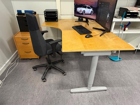 Skrivbord IKEA, höj- och sänkbart med stol och hurts