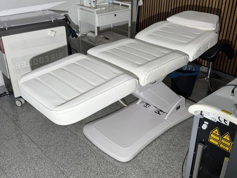 Behandlingsbänk Weelko, elektrisk