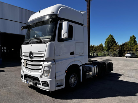 Dragbil Mercedes-Benz 963-4-C ACTROS -2014