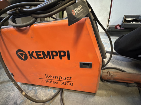 Svets Kemppi Kempact Pulse 3000