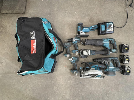 Parti med verktyg Makita 18V LXT