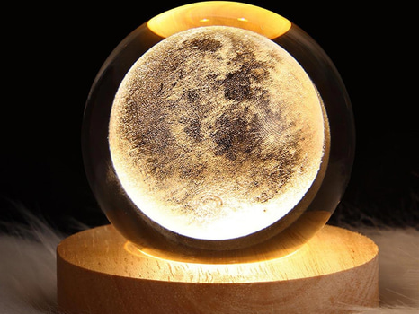 Parti med kristallampor, 3D-graverad måne och träbas, totalt 12 st - fri frakt