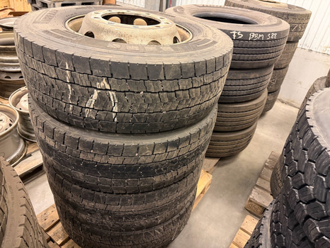 4 st lastbilshjul 315/70 R22,5