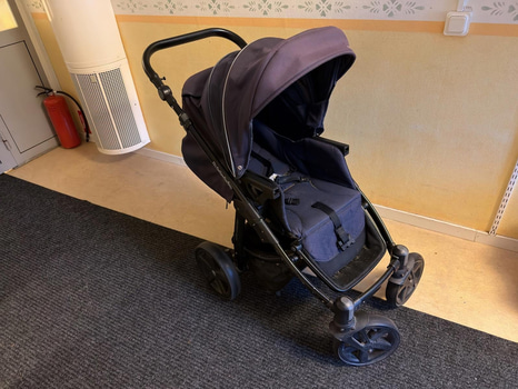 Barnvagn Baby Design Lupo Comfort, mörkblå