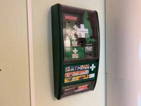 Första hjälpen samt brandutrustning